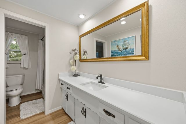 3010 S Country Club Road, Garland, TX 75043