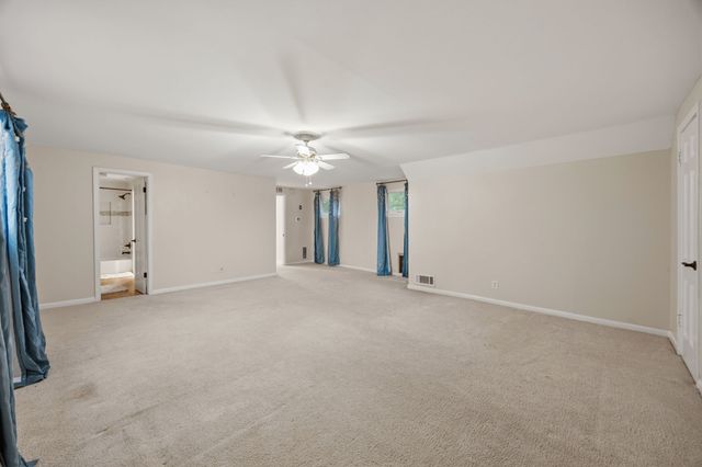 3010 S Country Club Road, Garland, TX 75043