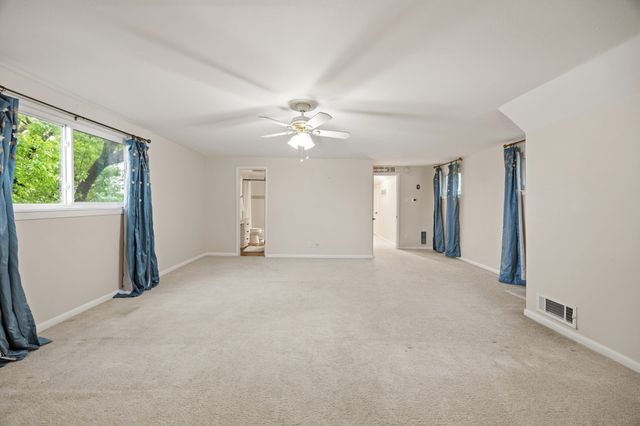 3010 S Country Club Road, Garland, TX 75043