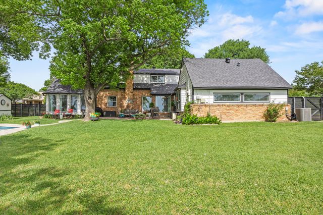 3010 S Country Club Road, Garland, TX 75043