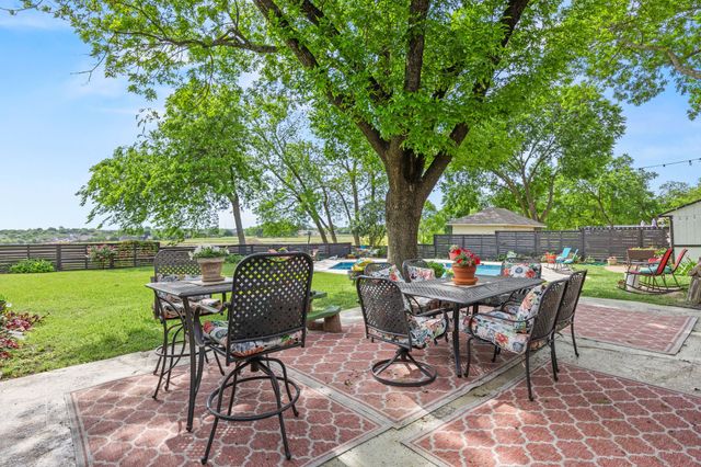3010 S Country Club Road, Garland, TX 75043
