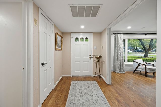 3010 S Country Club Road, Garland, TX 75043