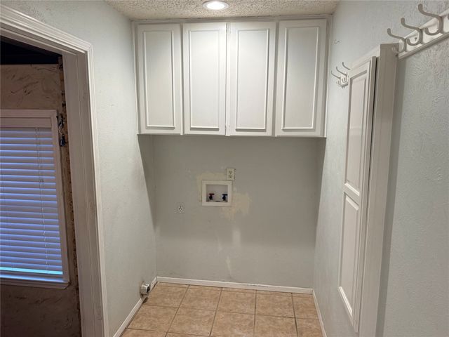 3262 Francis Drive, Fort Worth, TX 76116