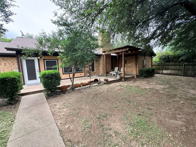 3262 Francis Drive, Fort Worth, TX 76116