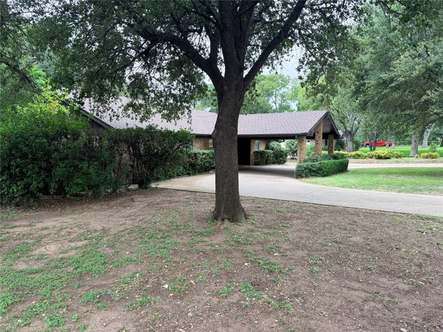 3262 Francis Drive, Fort Worth, TX 76116