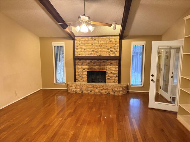 3262 Francis Drive, Fort Worth, TX 76116