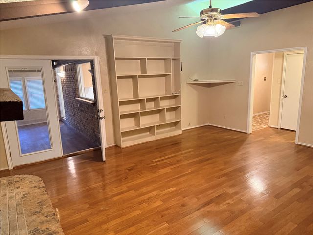 3262 Francis Drive, Fort Worth, TX 76116