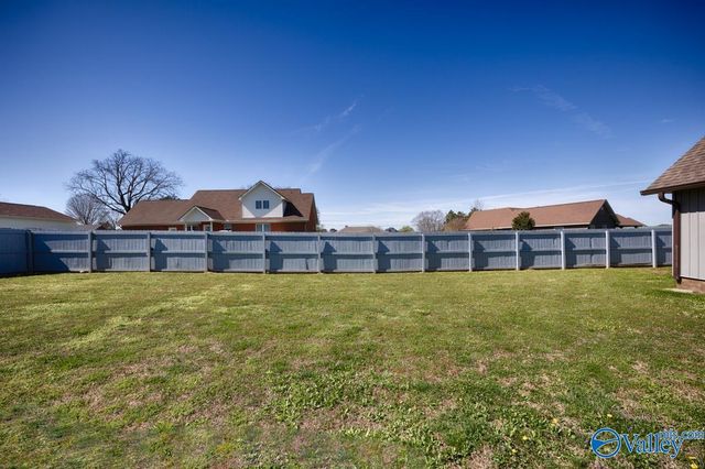 49 Dorchester Street, Albertville, AL 35951