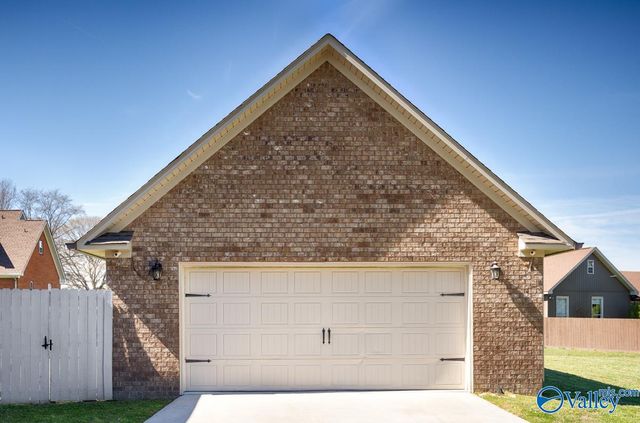 49 Dorchester Street, Albertville, AL 35951