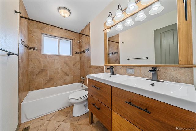 8581 Faraday Street, Denver, CO 80229