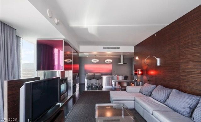 4381 West Flamingo Road 2122, Las Vegas, NV 89103