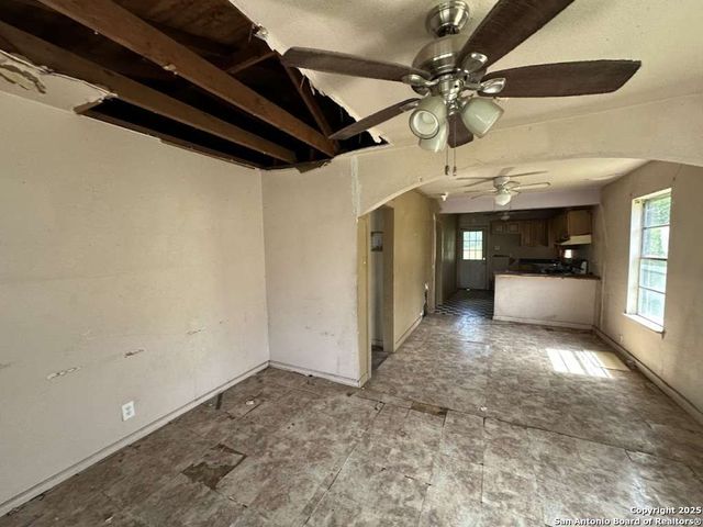 2522 Schley, San Antonio, TX 78210