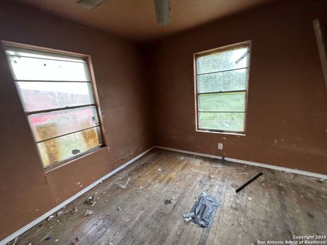 2522 Schley, San Antonio, TX 78210