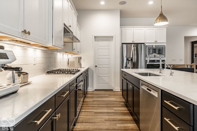 1517 Avondale Drive, Westfield, IN 46074