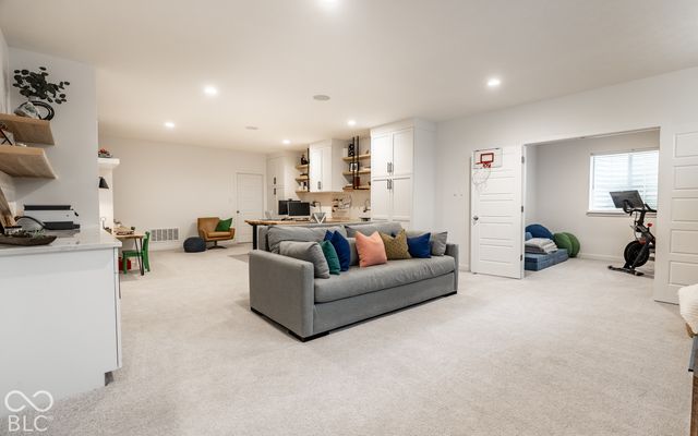 1517 Avondale Drive, Westfield, IN 46074