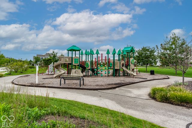 1517 Avondale Drive, Westfield, IN 46074