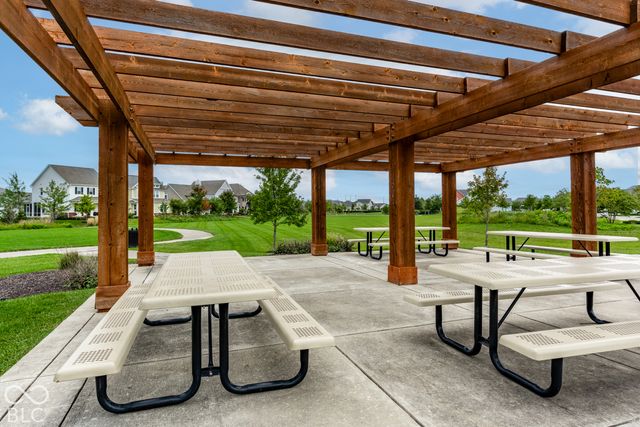 1517 Avondale Drive, Westfield, IN 46074