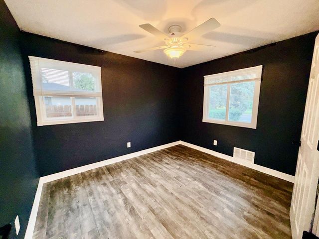 4333 Rahn Road, Eagan, MN 55122