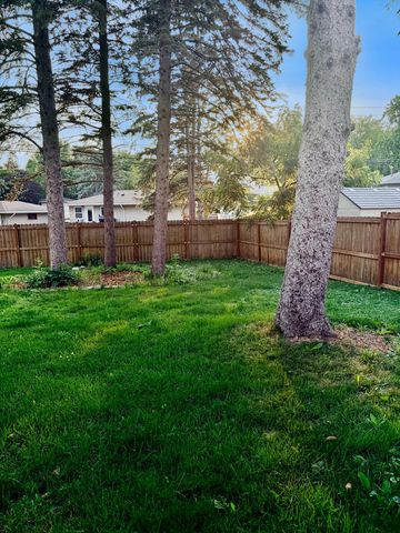 4333 Rahn Road, Eagan, MN 55122
