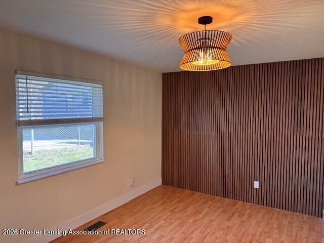 2600 Maplewood Avenue, Lansing, MI 48910