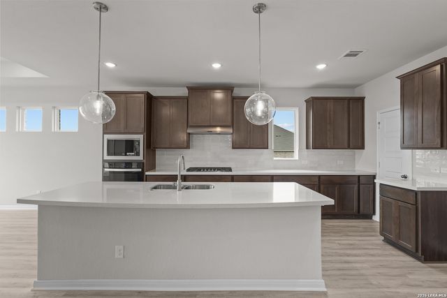 3427 Potter Place, Schertz, TX 78108