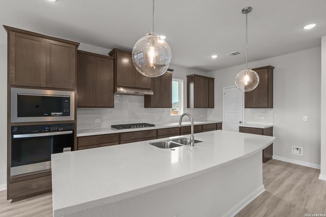 3427 Potter Place, Schertz, TX 78108