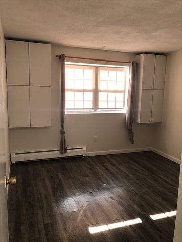 271 Boston Post Road E 4, Marlborough, MA 01752