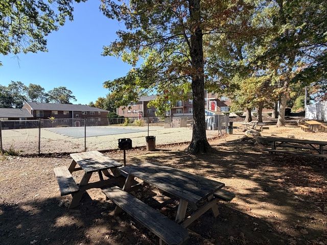 271 Boston Post Road E 4, Marlborough, MA 01752