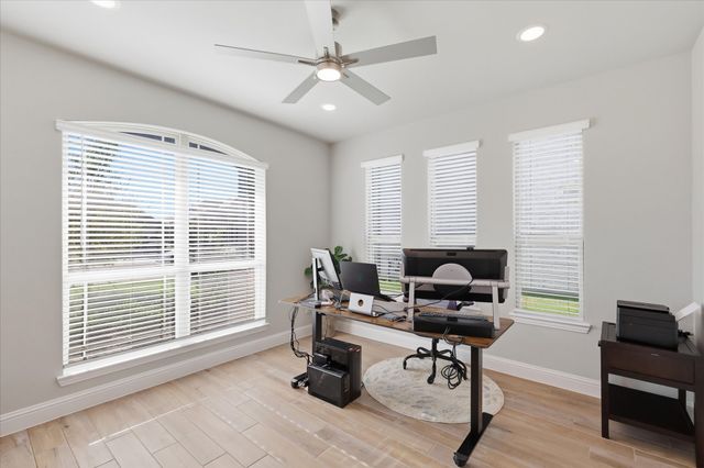 10000 Sequoia Street, Providence Village, TX 76227
