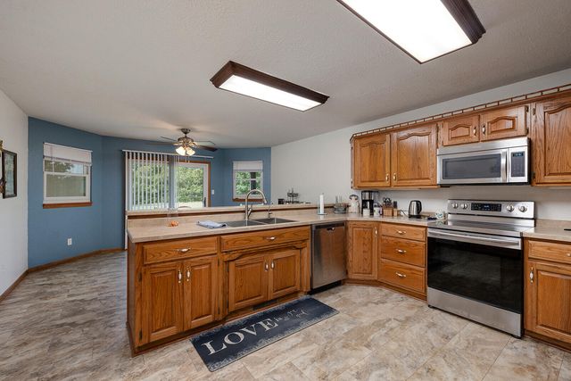 86 Rebas Hazelnut Drive, Fordland, MO 65652