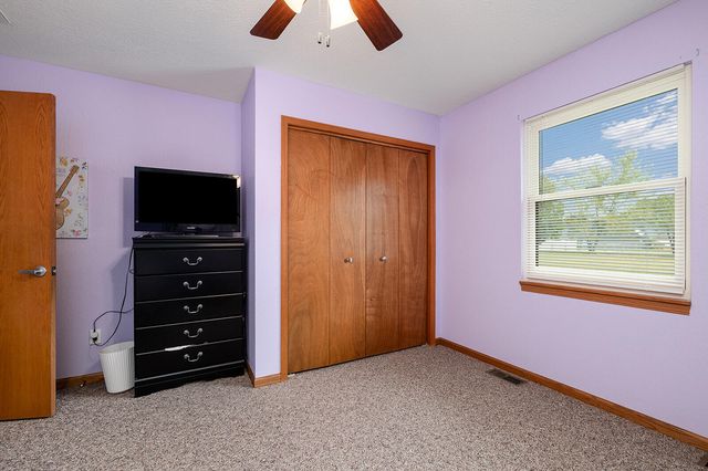 86 Rebas Hazelnut Drive, Fordland, MO 65652