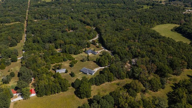 86 Rebas Hazelnut Drive, Fordland, MO 65652