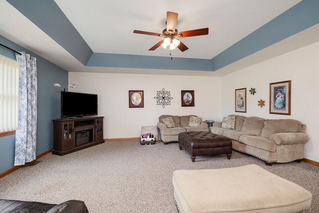 86 Rebas Hazelnut Drive, Fordland, MO 65652