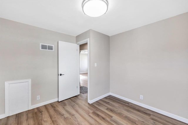 405 2ND STREET, Neenah, WI 54956