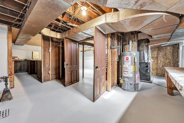 405 2ND STREET, Neenah, WI 54956