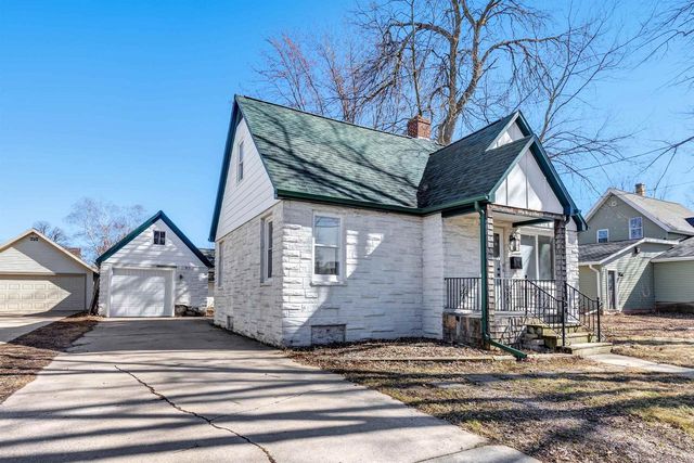 405 2ND STREET, Neenah, WI 54956