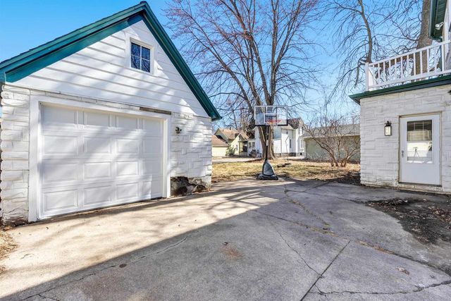 405 2ND STREET, Neenah, WI 54956