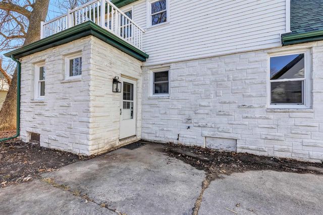 405 2ND STREET, Neenah, WI 54956