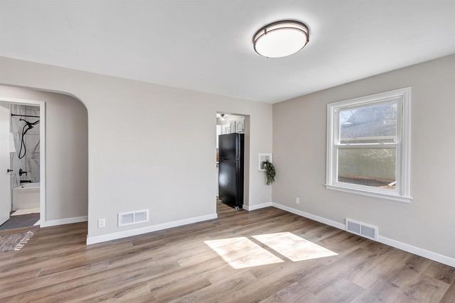 405 2ND STREET, Neenah, WI 54956