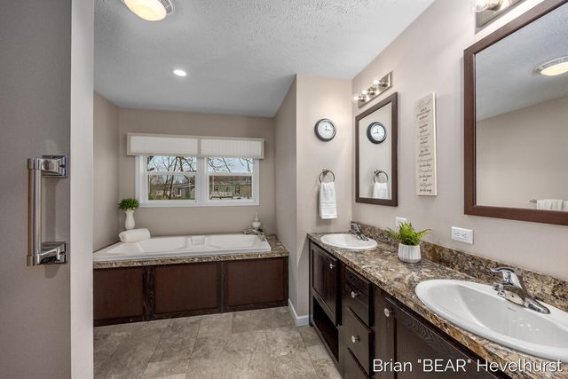 11467 Sundrop Circle, Allendale, MI 49401