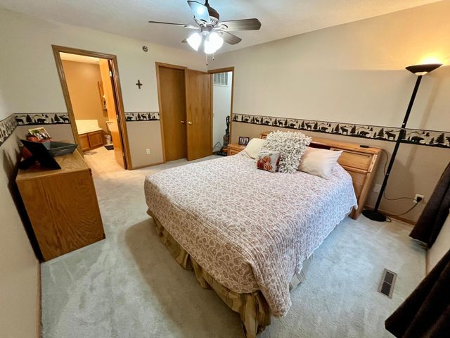 11275 Oregon Circle, Bloomington, MN 55438