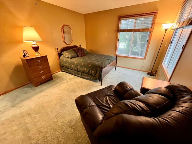 11275 Oregon Circle, Bloomington, MN 55438