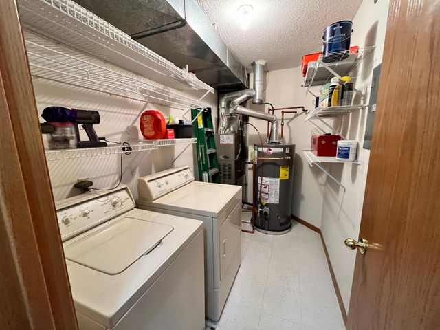 11275 Oregon Circle, Bloomington, MN 55438