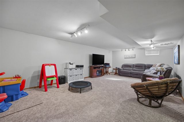 1224 Forest Glen Court SE, Cedar Rapids, IA 52403