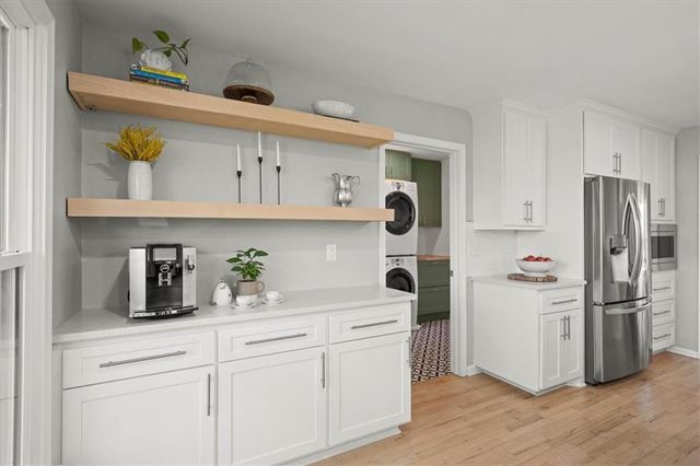 15190 Granada Road, Leawood, KS 66224