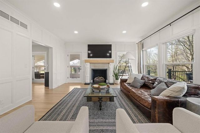 15190 Granada Road, Leawood, KS 66224