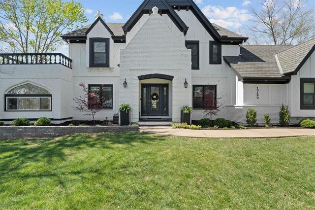 15190 Granada Road, Leawood, KS 66224