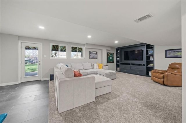 15190 Granada Road, Leawood, KS 66224