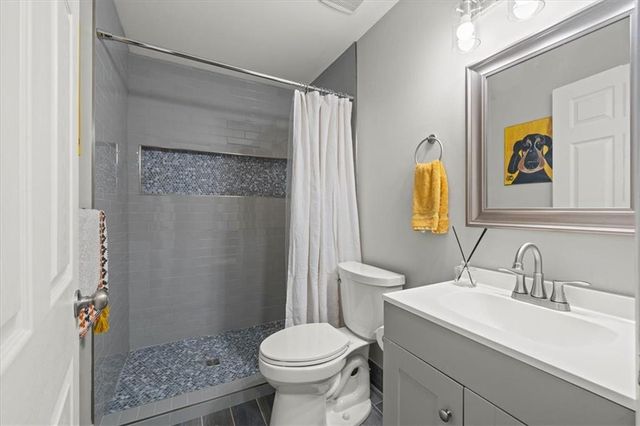 15190 Granada Road, Leawood, KS 66224