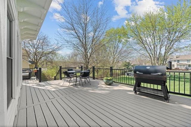 15190 Granada Road, Leawood, KS 66224
